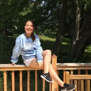 Meet your Posher, Anna